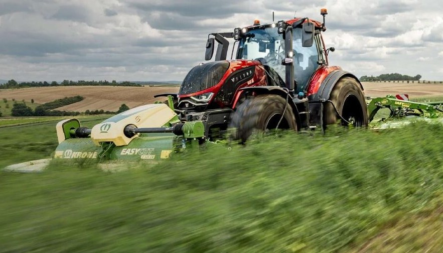 Valtra T6 segando